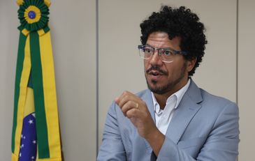 Valter Campanato/Agência Brasil Brasília 13/11/2025 - Secretário Nacional de Assuntos Legislativos do MJSP, Marivaldo Pereira, durante entrevista para Agência Brasil. Foto Valter Campanato/Agência Brasil.