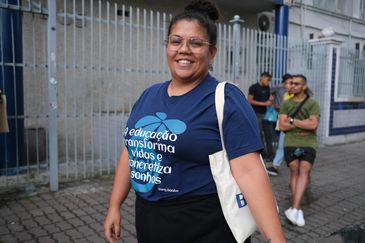 Fernando Frazão/Agência Brasil Rio de Janeiro (RJ), 09/11/2025 – A candidata Pâmela Rodrigues ao terminar o primeiro dia de provas do Exame Nacional do Ensino Médio (Enem) no CEFET, no bairro do Maracanã. Foto: Fernando Frazão/Agência Brasil
