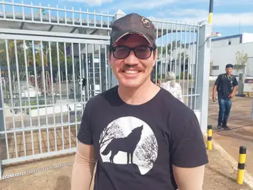 Brasília (DF) 16/11/2025 – Janderson Polibio, que já concluiu o ensino médio há 13 anos, veio fazer o Enem 2025 para autotestar os conhecimentos
Foto: Daniella Almeida/Agência Brasil