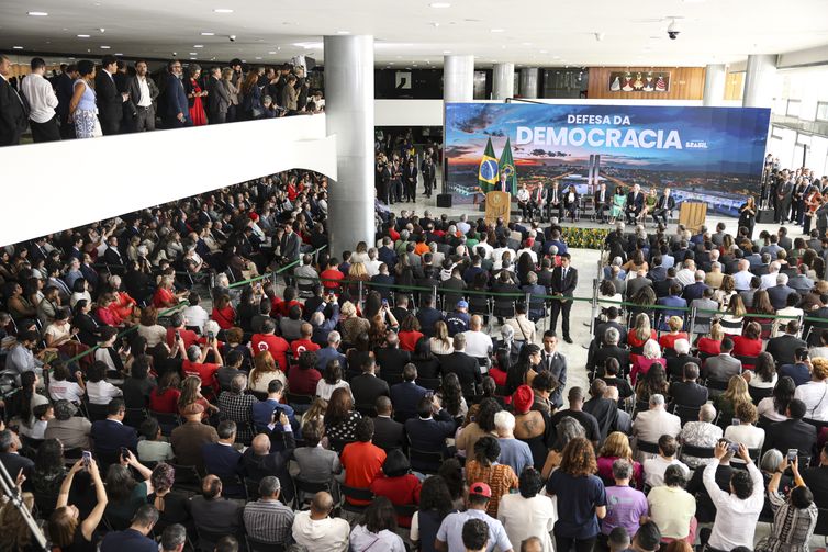 Marcelo Camargo/Agência Brasil Brasília (DF), 08/01/2026 - O presidente Luiz Inácio Lula da Silva participa da cerimônia relativa aos atos antidemocráticos de 8 de janeiro e assina veto integral ao PL da Dosimetria. Foto: Marcelo Camargo/Agência Brasil